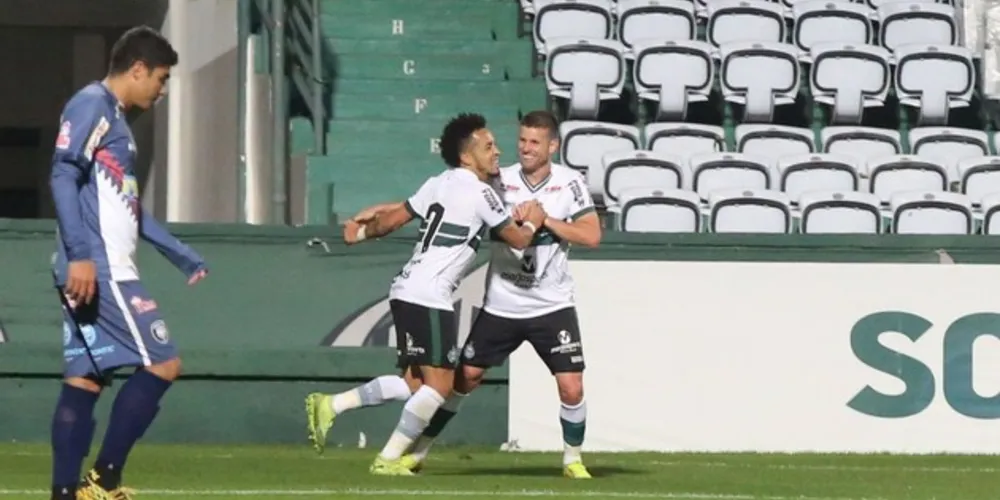 Final dos maiores campeões do PR se repete pela sétima vez na década