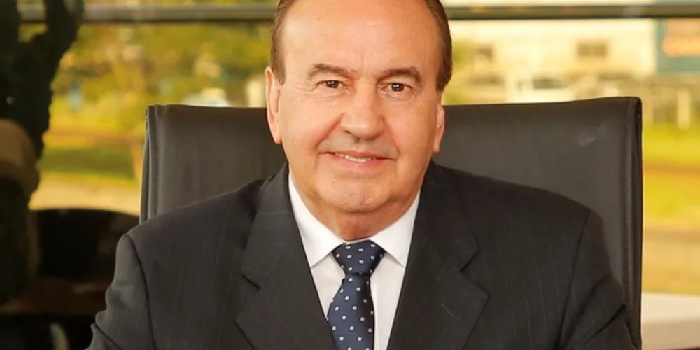 Atualmente, ele exerce a função de presidente da Cotriguaçu e da Lar Cooperativa Agroindustrial.