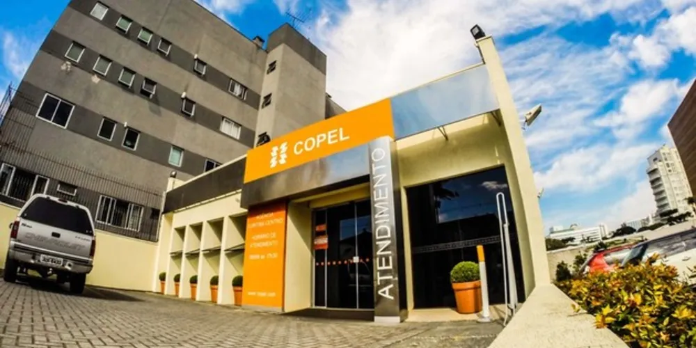 Não será permitida a entrada de pessoas menores de 16 anos, maiores de 60 anos ou de acompanhantes. 