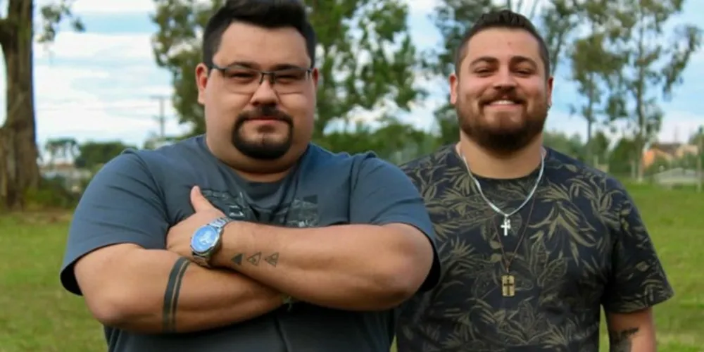 Nesta sexta-feira (31), Zé Vinícius e Rafael farão mais uma lives. A transmissão pode ser acompanhada pela página oficial da dupla no Facebook.