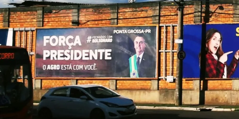 Peças publicitárias destacam apoio ao presidente da República
