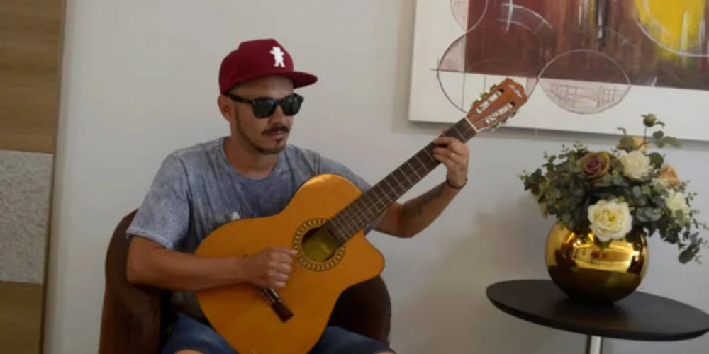 Músico, Michael Junqueira é o idealizador do Projeto Quarentena Records.