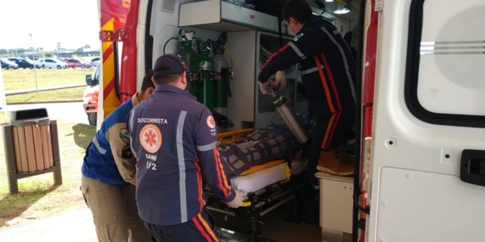 Vítima foi levada ao HU-UEPG em estado grave;