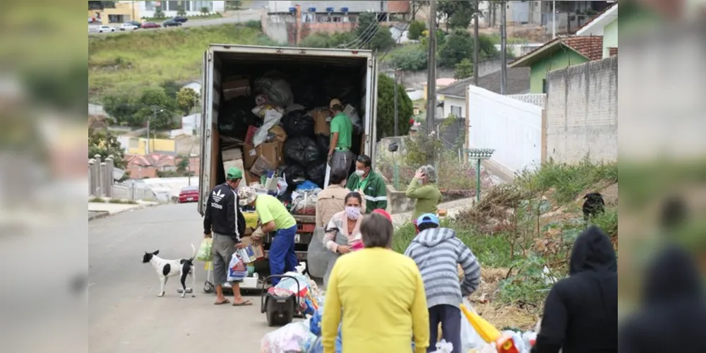 Programa realizou a troca de mais de 2 mil toneladas de recicláveis, resultando em um total de mais de 506 mil alimentos