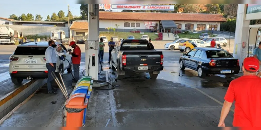 Combustível começa a ser disponibilizado nos postos de Ponta Grossa