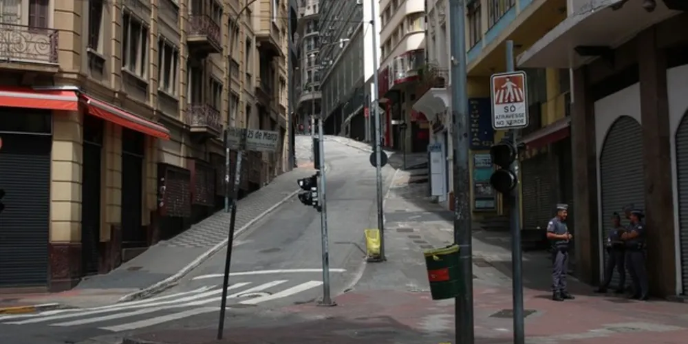 O estudo atual também constatou que 57% dos brasileiros acham inadequados os comportamentos adotados por terceiros. 