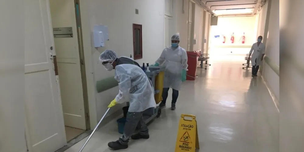 Com o início da pandemia, os profissionais fizeram treinamento específico para o trabalho na linha de frente.