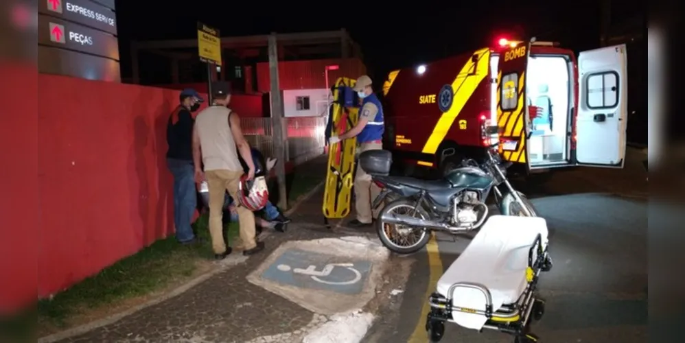 Vítima foi levada ao Hospital Vicentino com lesões moderadas e não corre risco à vida