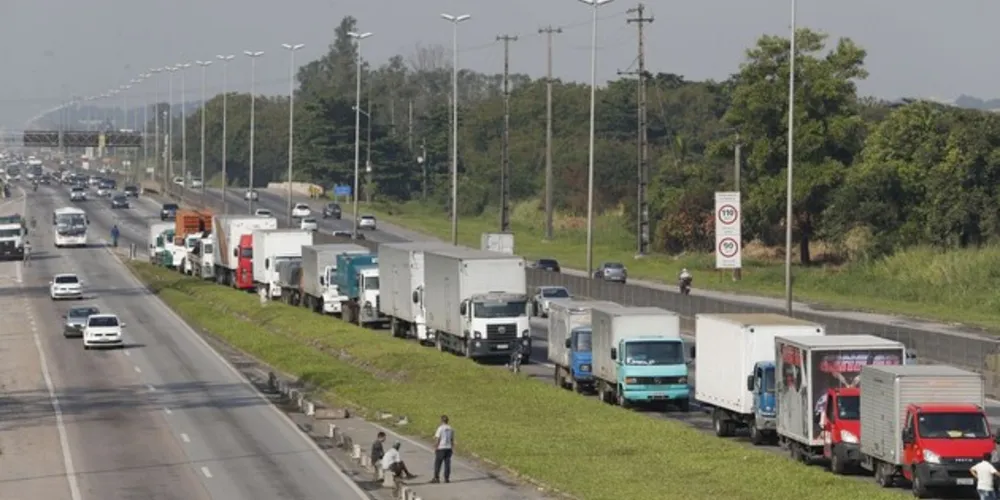 Em fevereiro deste ano, o governo definiu os atos a serem adotados pelas empresas para o reconhecimento e a certificação  dos pontos de parada e descanso.