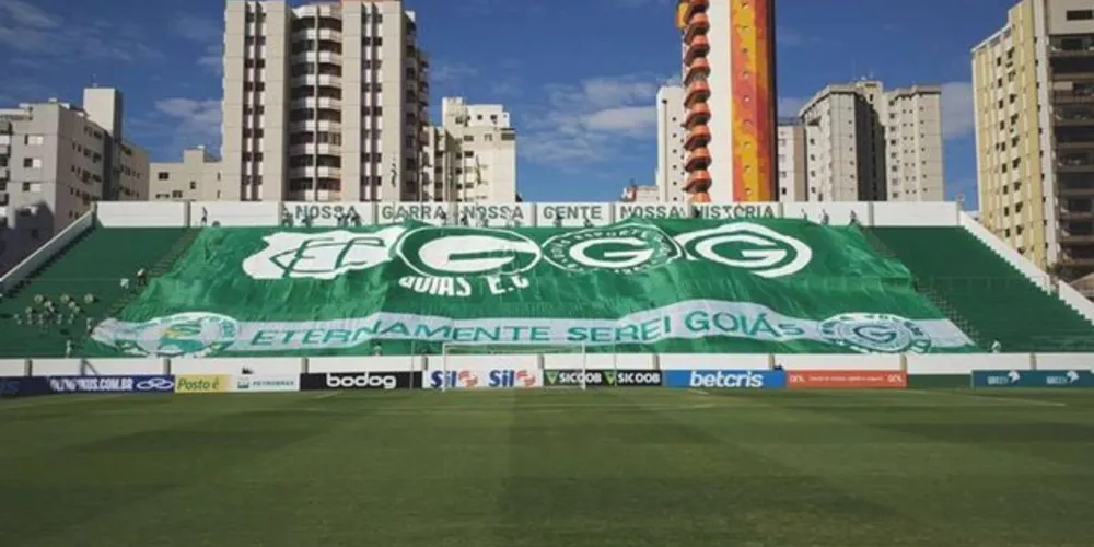 Imagem ilustrativa da imagem Jogo entre Goiás e SPFC é suspenso por 8 casos de covid