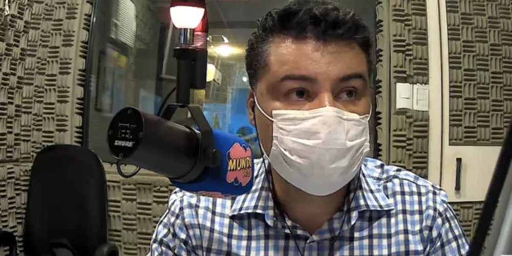 Rangel deu declaração no programa que mantém na Mundi FM