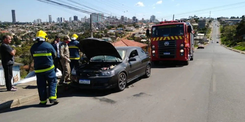 Apesar do susto, ninguém ficou ferido e houve apenas danos materiais