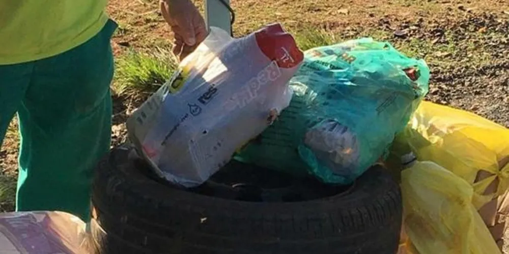 O Feira Verde permite que o cidadão possa trocar quatro quilos de materiais recicláveis por um quilo de hortifrútis.