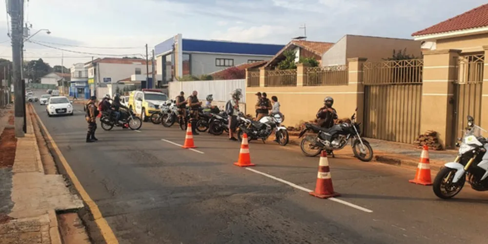 Mais de 70 motos foram abordadas durante a operação desta quarta