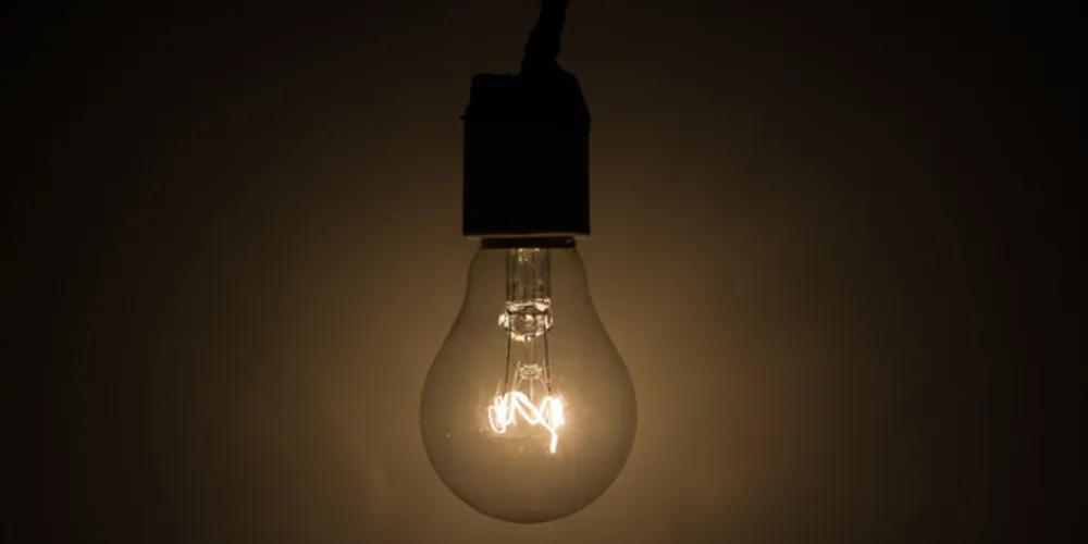 Com a nova determinação da Agência Nacional de Energia Elétrica (Aneel), que permite o corte no serviço em caso de atraso, mesmo durante a pandemia do novo Coronavírus. 