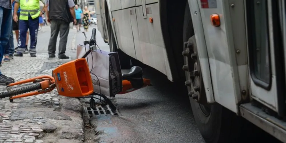 O número exclui o ramo de saúde e o seguro de danos pessoais causados por veículos automotores de via terrestre (Dpvat).