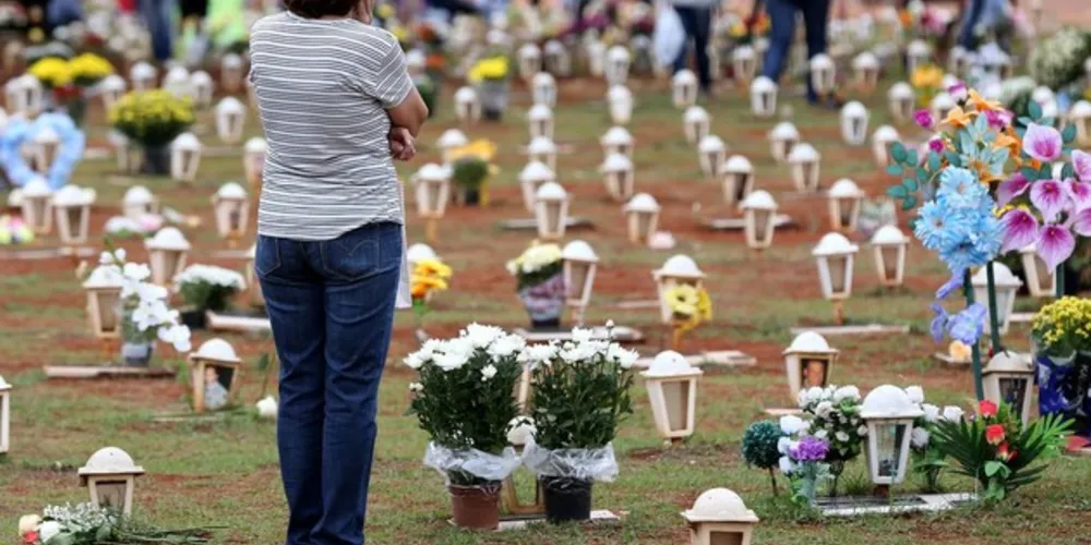 Desde o dia 10 de agosto, a criança que tinha doenças associadas estava internada em um hospital infantil. O exame positivo para covid-19 foi divulgado no dia 13.
