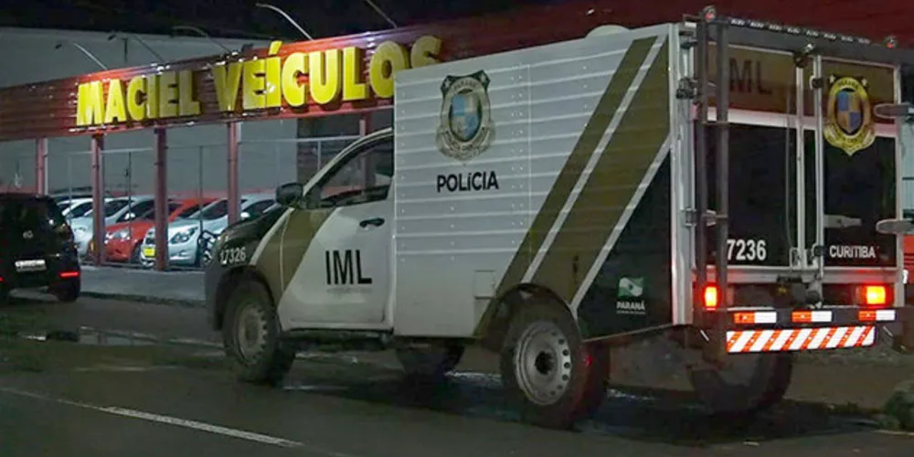 Vítima foi morta com golpes de barras de ferro e pedaços de madeira na madrugada de domingo