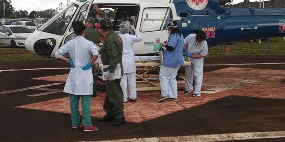 Transporte foi feito em helicóptero da equipe do Samu