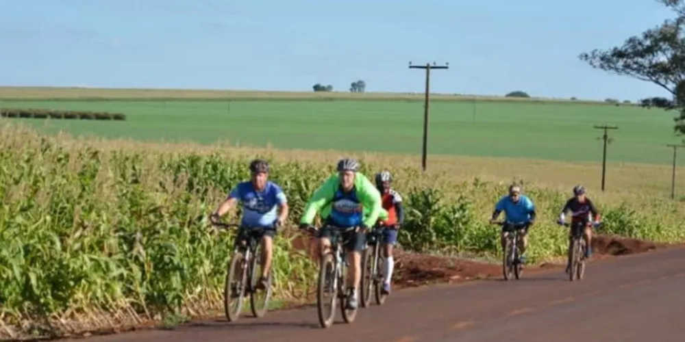 O deputado Cobra Repórter também tem trabalhado para ampliar o número de ciclovias, já que bicicleta é cada vez mais um meio de transporte viável. 