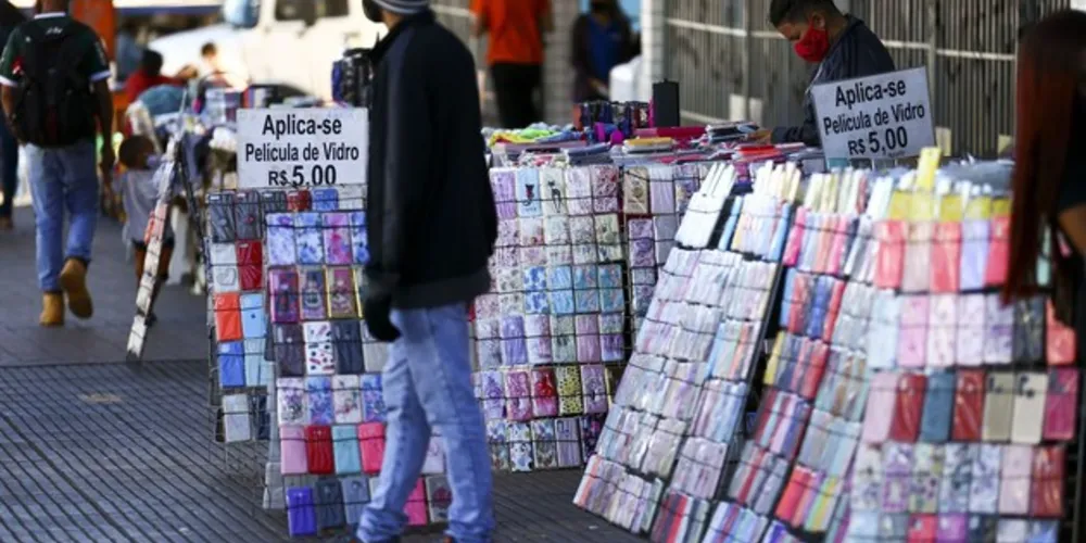 A taxa de desocupação cresceu de 12,4% para 13,1%, atingindo 12,3 milhões de pessoas em julho. 