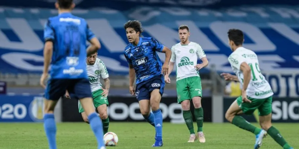 Cruzeiro amarga primeira derrota da Série B em pleno Mineirão