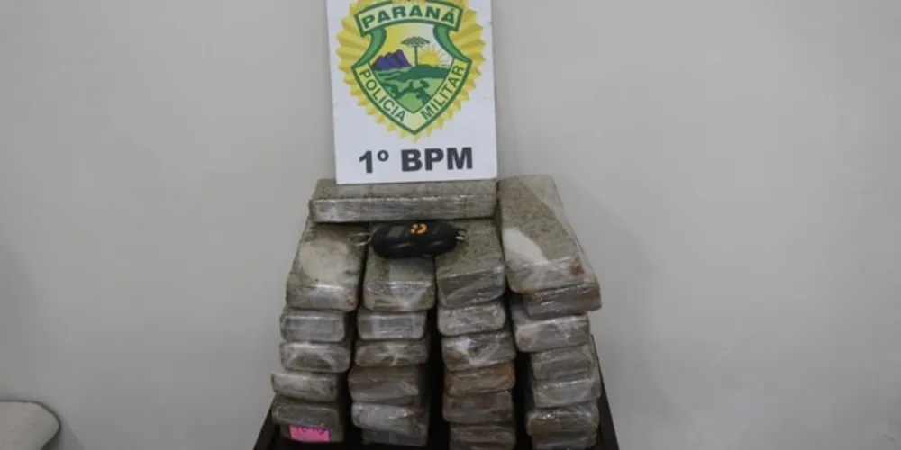 Quase 18 quilos de maconha foram apreendidos durante ação para recuperar motocicleta