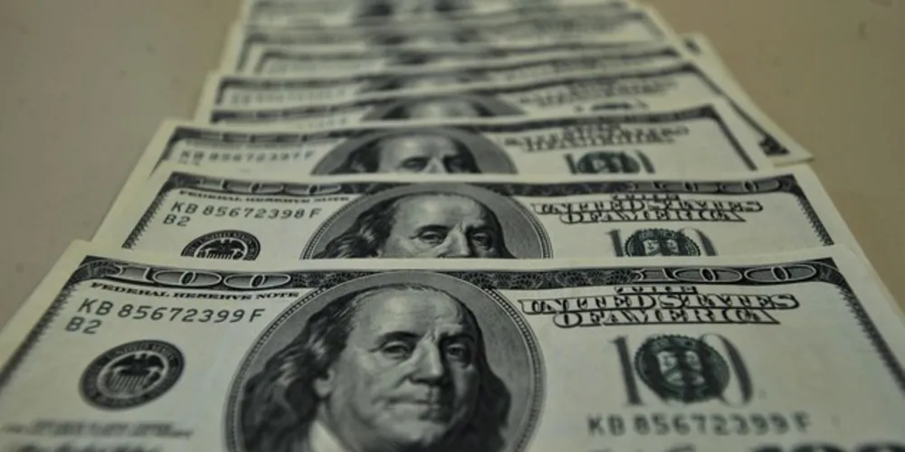 O superávit em transações correntes, que são as compras e vendas de mercadorias e serviços e transferências de renda do Brasil com outros países, chegou a US$ 1,628 bilhão.