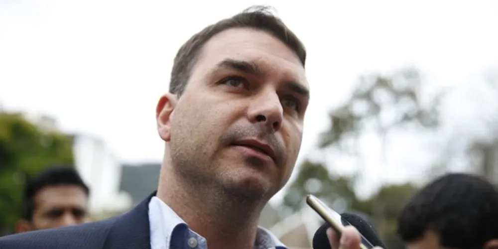 Parlamentar passa bem
