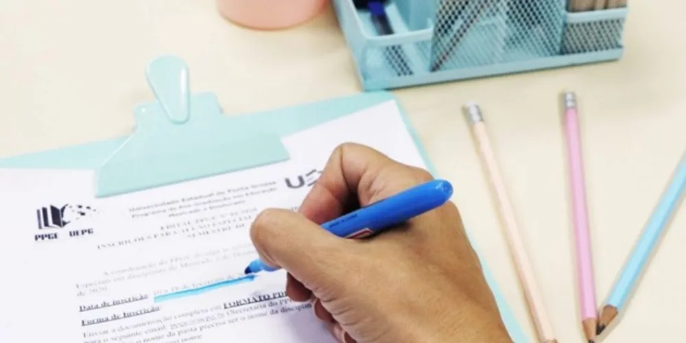 O debate acontece através do Google Meet e conta com as presenças de Susana Monreal (Universidad Católica del Uruguay), Oriomar Skalinski (UEPG) e Bianca Prachum (UEPG).