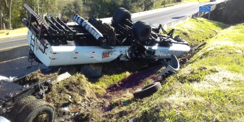 Uma das vítimas está em estado grave. Foi solicitado uma aeronave do Samu para  atendimento