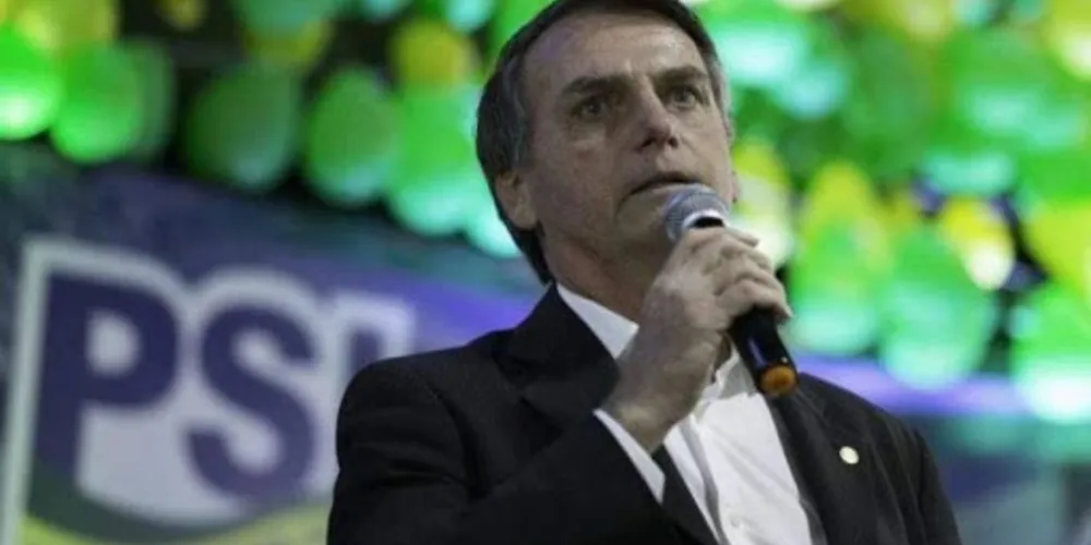 Presidente disse que tem mantido conversas com outros partidos e considerou retornar para o antigo partido, o PSL