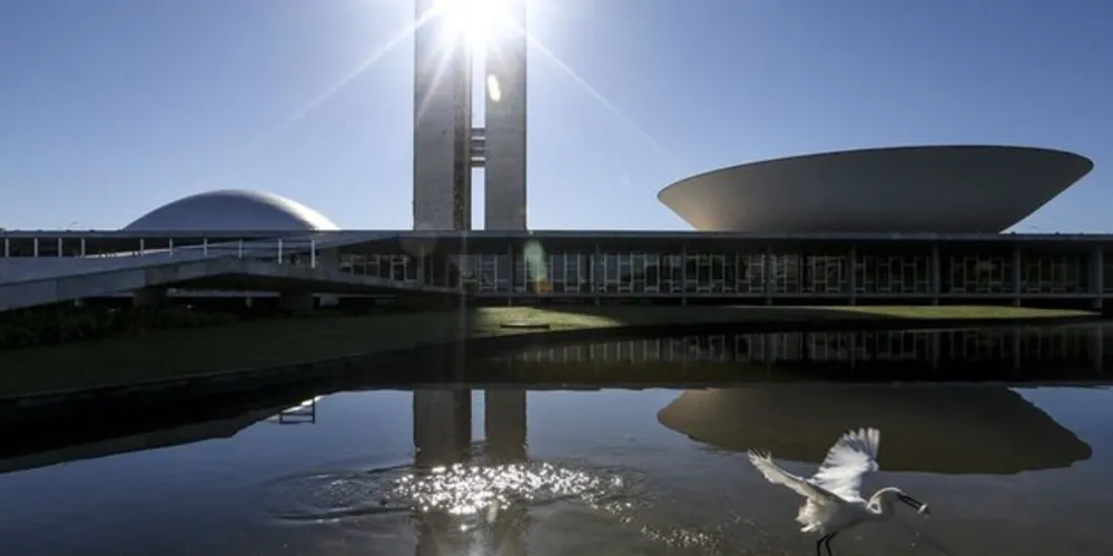 Segundo informações da Agência Senado, alguns vetos não tiveram acordo para serem votados em agosto e devem ser os primeiros itens da sessão do Congresso.