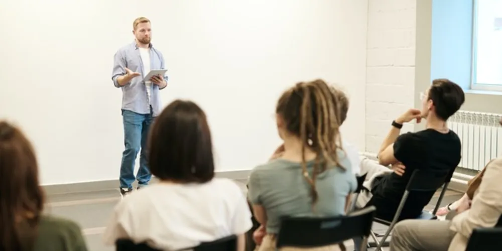 O Mestrado em Educação, de acordo com o coordenador do programa, professor Alessandro de Melo, é voltado a profissionais de todas as áreas. 