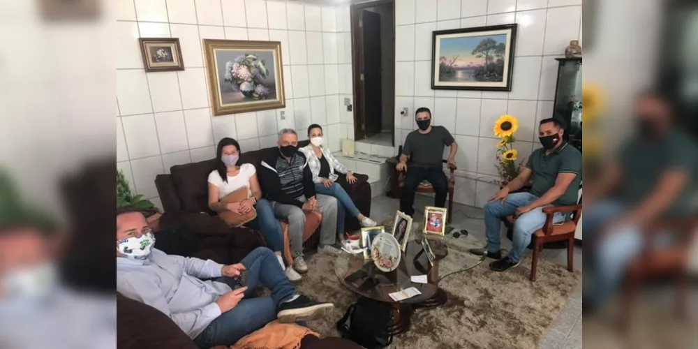 Aliel, Jocelito, Mabel, Joce e outras lideranças políticas fizeram reunião para discutir a cidade