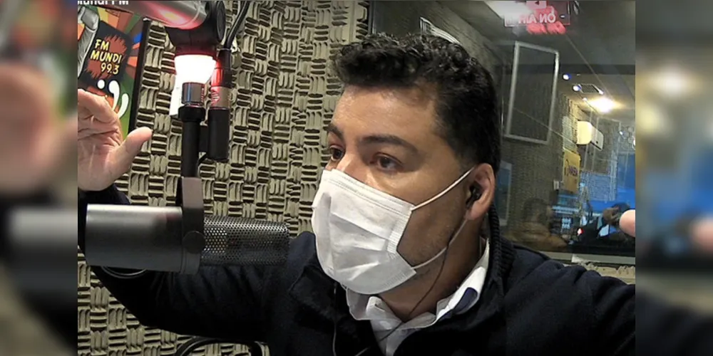 Rangel falou sobre o tema no programa que mantém na Mundi FM