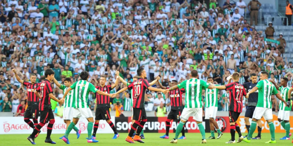 O Coxa segue no rebaixamento e está em 17º, já o Athletico ficou em 16º e é o primeiro fora do Z4
