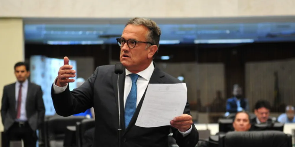 Imagem ilustrativa da imagem Plauto Miró é contra ao aumento na tabela de cartórios