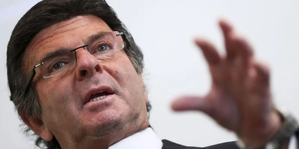 A solenidade de posse está marcada para as 16h, na sede do Supremo, em Brasília.