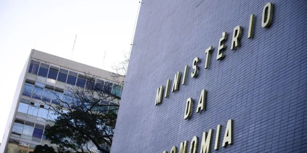  O prazo de duração dos contratos deverá ser de até um ano, podendo ser prorrogados para a conclusão das atividades.