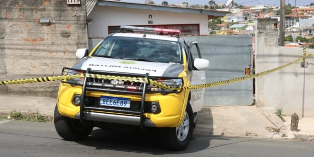 Imagem ilustrativa da imagem Viúva de militar encontra ‘bananas’ de dinamite em PG