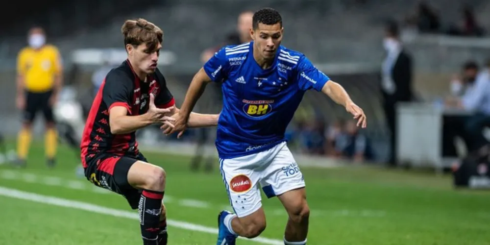 Mineiros deixaram a zona de rebaixamento e chegaram aos 8 pontos na Série B