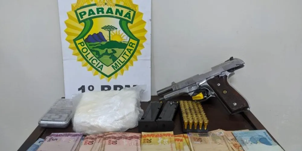 Suspeito ainda portava pistola calibre 9mm e 50 munições