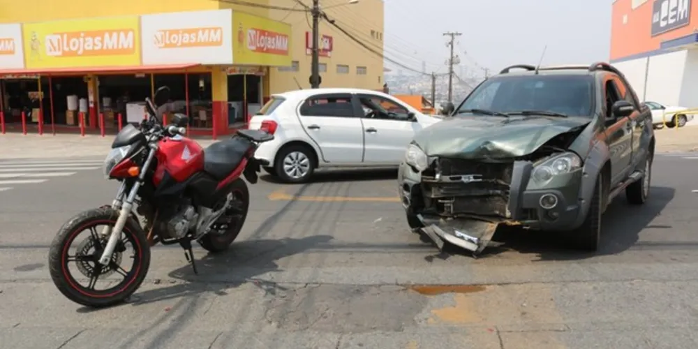 Imagem ilustrativa da imagem Motociclista fica ferido após colisão no Santa Paula