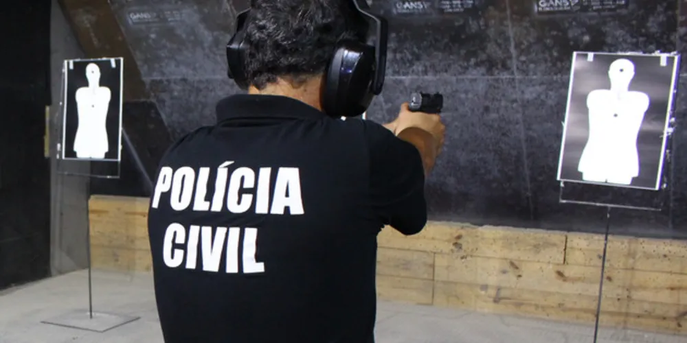 Além das práticas previstas, os policiais inscritos terão oportunidade de atirar no caminhão simulador de tiro, veículo adaptado para aperfeiçoamento. 