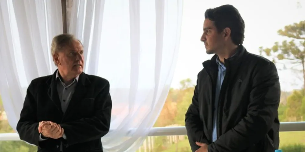 Pré-candidatos à prefeito e vice, respectivamente, foram definidos em convenção na tarde desta terça-feira (15)