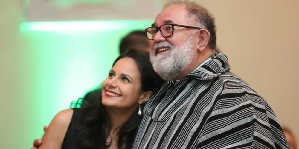 Neste final de semana, o Desembargador do Tribunal de Justiça do Paraná (TJ-PR), Pós PhD, Dr. José Sebastião Fagundes Cunha, comemora em dose dupla o aniversário de vida (19/09) e 10 anos da posse como Desembargador do TJ-PR (20/09)