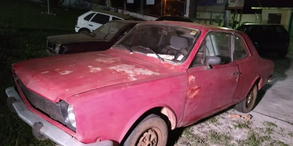 Carros foram localizados nesta sexta-feira em Ponta Grossa