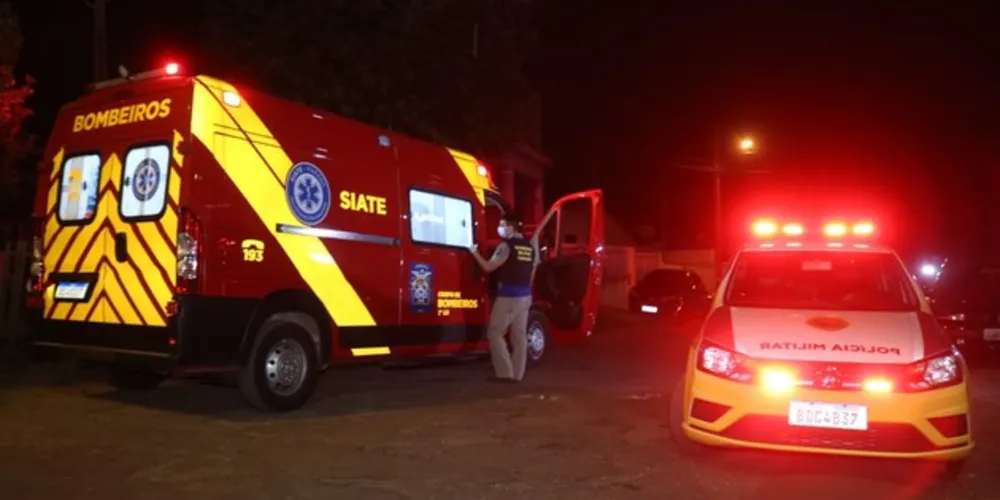 Caso aconteceu em um campo na rua Olavo de Paula Barbosa. PM e Siate estiveram no local em apoio a ocorrência