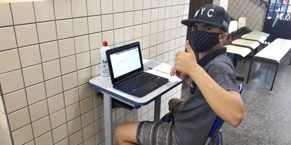 Em algumas regiões do Estado, as unidades estão disponibilizando a estrutura para que os alunos possam utilizar a internet e laboratórios